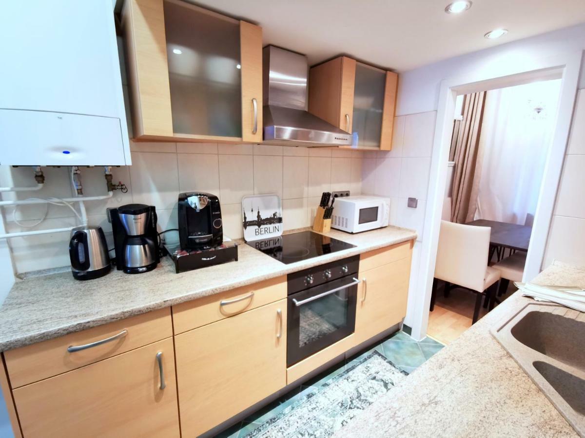 Gastein By Rockchair Apartments L Superhost Status L 2 Bedrooms Boxspringbeds 1,5 Bathrooms - Cozy Family & Business Flair Welcomes You! Берлин Екстериор снимка