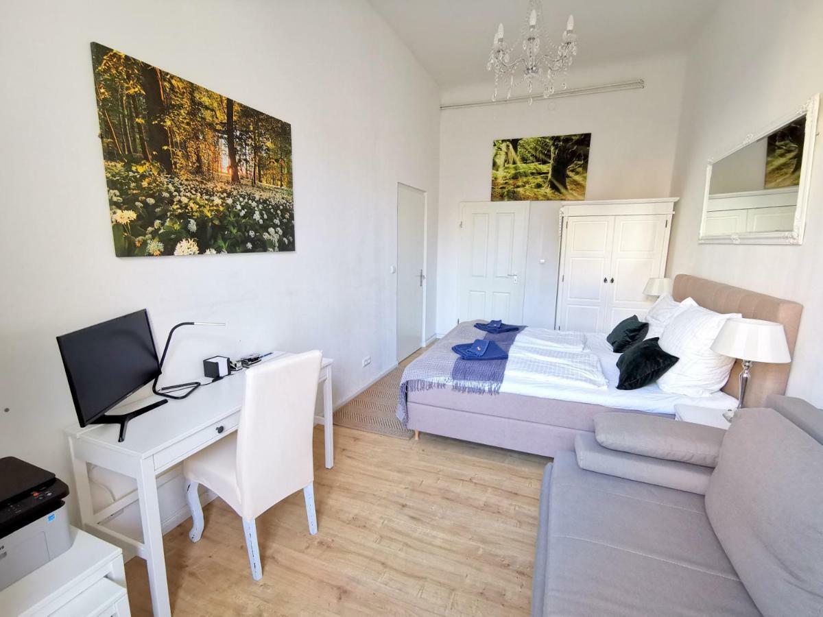 Gastein By Rockchair Apartments L Superhost Status L 2 Bedrooms Boxspringbeds 1,5 Bathrooms - Cozy Family & Business Flair Welcomes You! Берлин Екстериор снимка